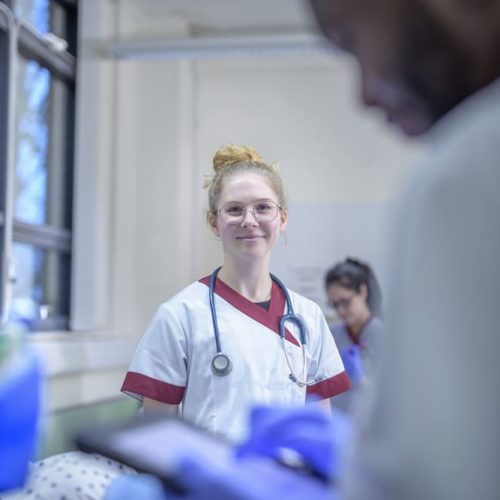 Formación médica de alto nivel al estudiar Medicina y Cirugía en David